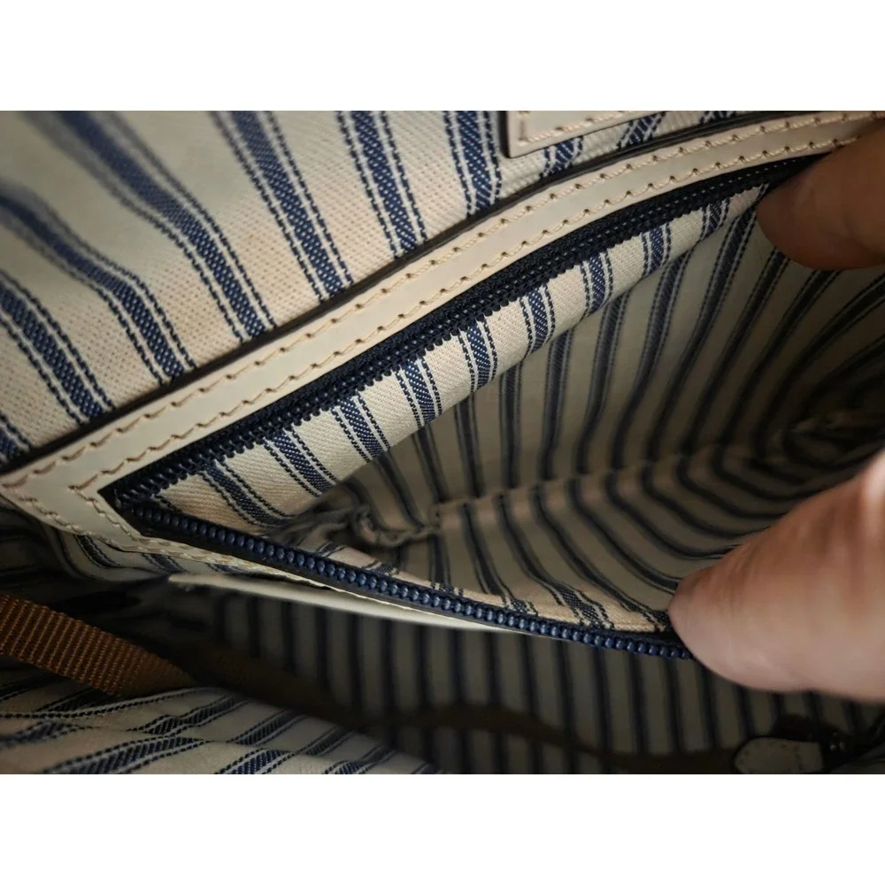 dooney bourke